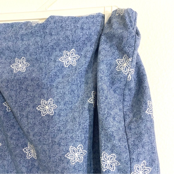 Denim patterned floral two piece skirt set, sz LG - Picture 7 of 9